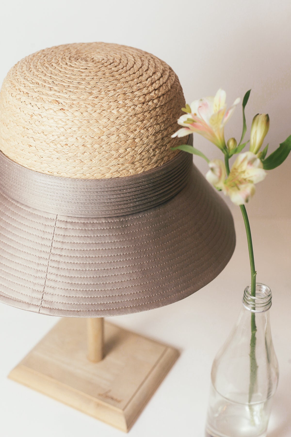 Whiteley long downturn brim hat