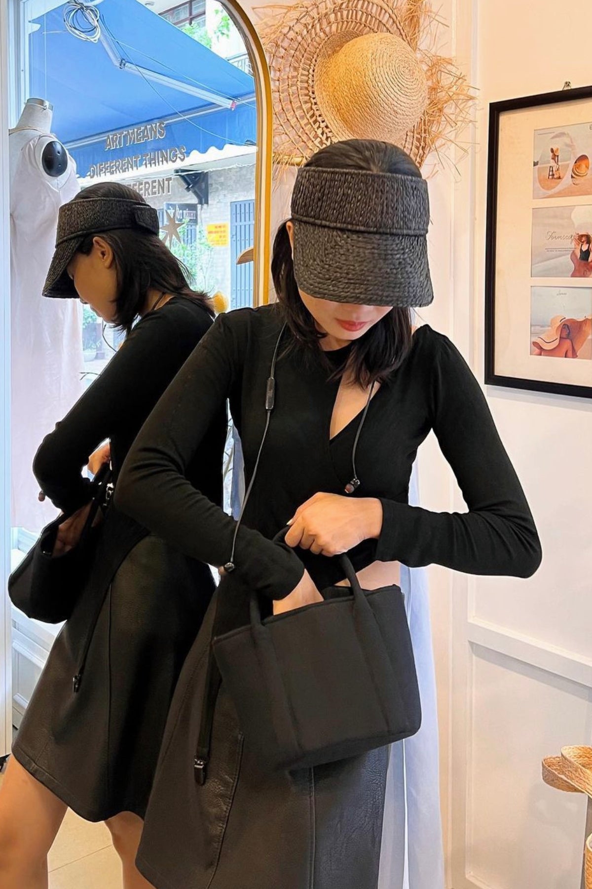 Bucket Cabas black linen bag