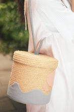 Load image into Gallery viewer, Rivedoux raffia bag