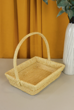 Load image into Gallery viewer, Square raffia basket