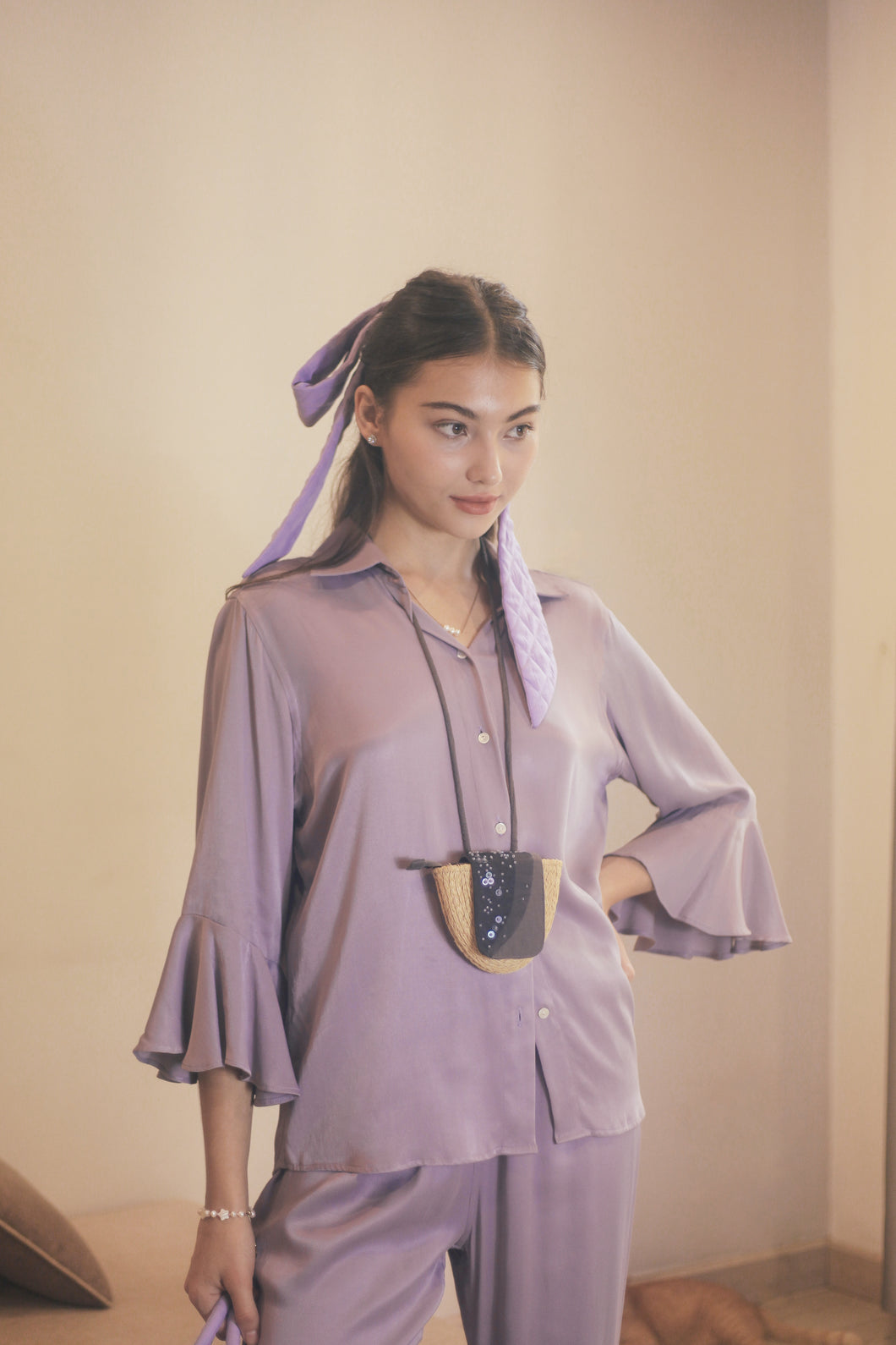 Chemise en soie violette Evelyn à manches péplum