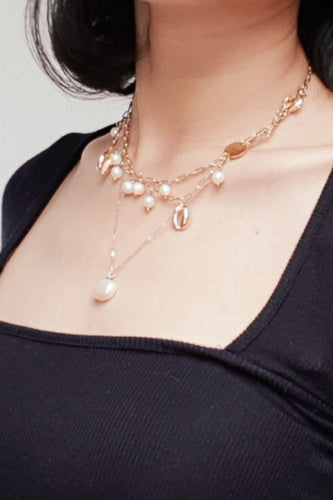 Long collier de chaîne Monique de perle et plaquée or