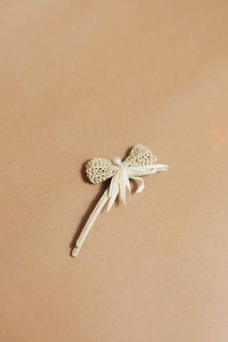 Dragonfly raffia hair clip
