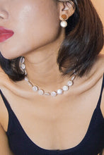 Load image into Gallery viewer, Frances flat pearl choker