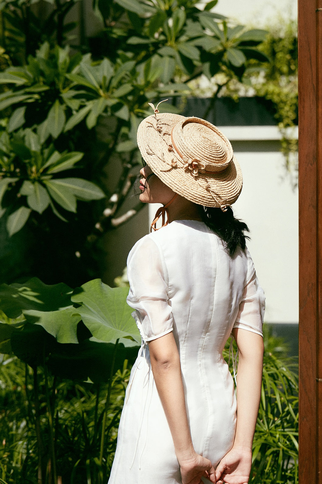 Honey Eye raffia fascinator