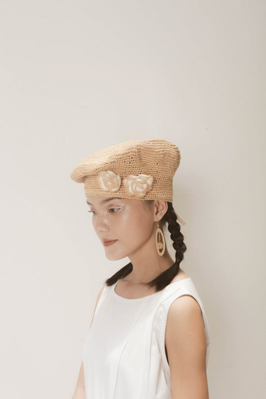 Béret en raphia tissé main rose