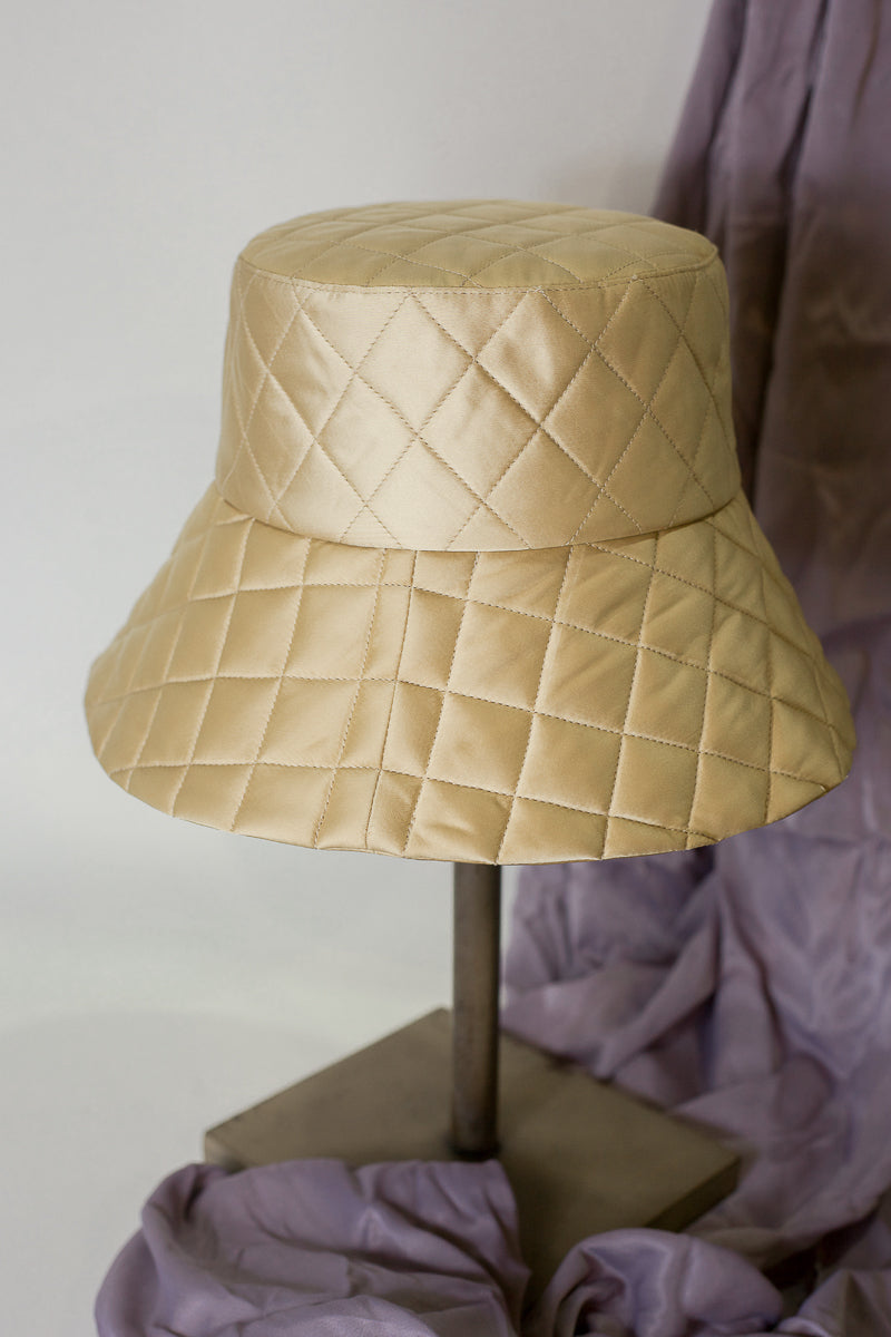 Losange silk hand-quilted hat Summer version