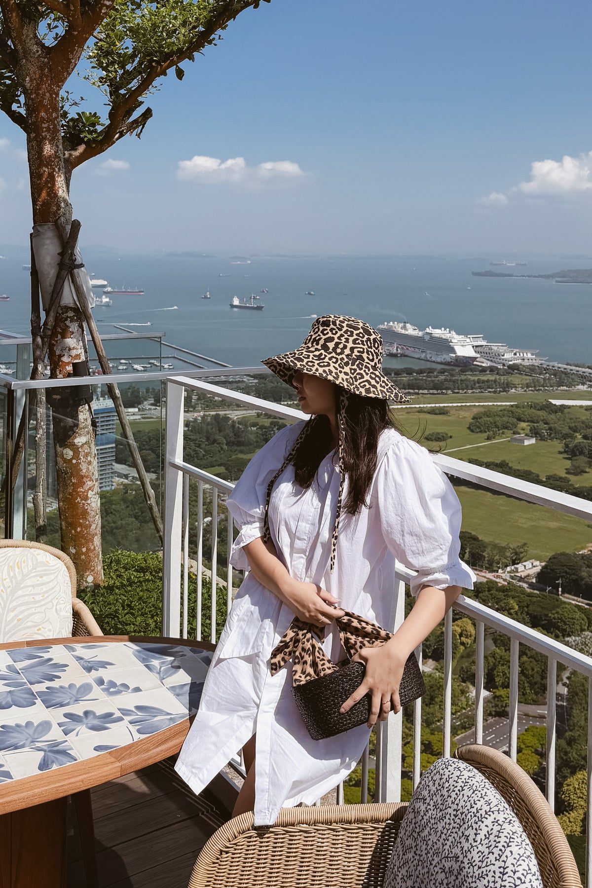 Fauve leopard hat