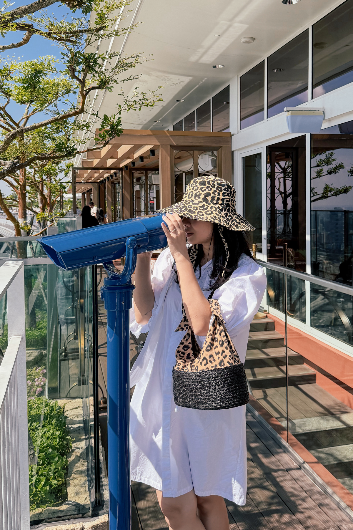 Fauve leopard hat