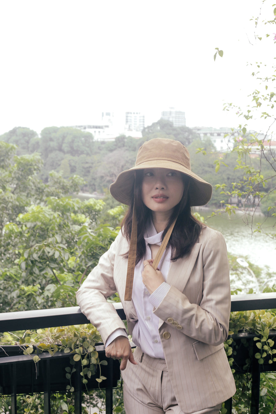 Lu downturn brim cotton hat