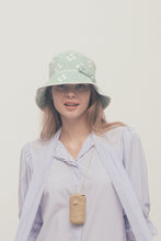 Charger l&#39;image dans la visionneuse de galerie, Mindy handwoven bucket hat