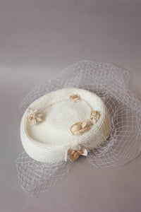 Fascinateur de mariage en fleurs tissées à la main Mirabelle 