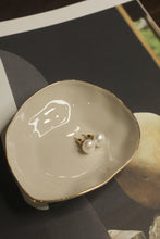 Tải hình ảnh vào Thư viện hình ảnh, Khuyên tai ngọc trai Moon Egg