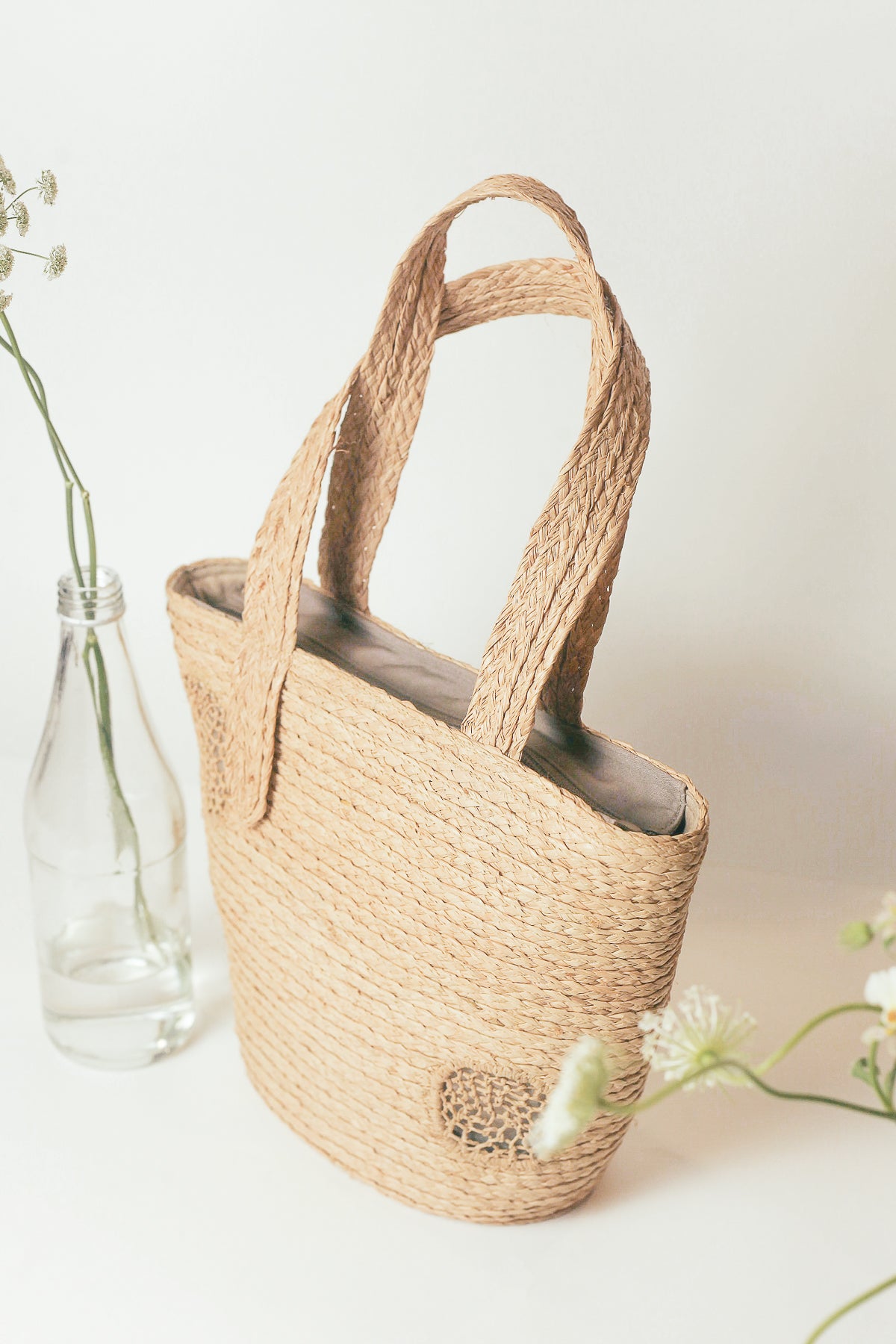 Mini best sale raffia bag