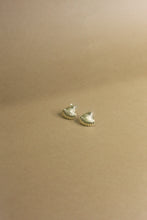 Load image into Gallery viewer, Scallop gold-plated earrings