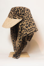 Charger l&#39;image dans la visionneuse de galerie, Chapeau foulard Shadan en raphia et soie léopard