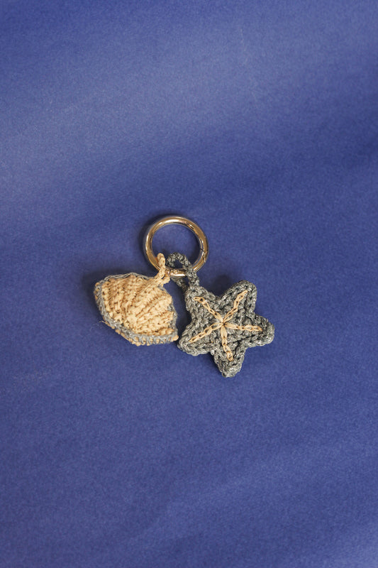 Charm sao biển và vỏ sò raffia