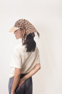 Chapeau foulard Shadan en raphia et soie léopard