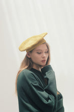 Load image into Gallery viewer, Soleil hand-knitted beret
