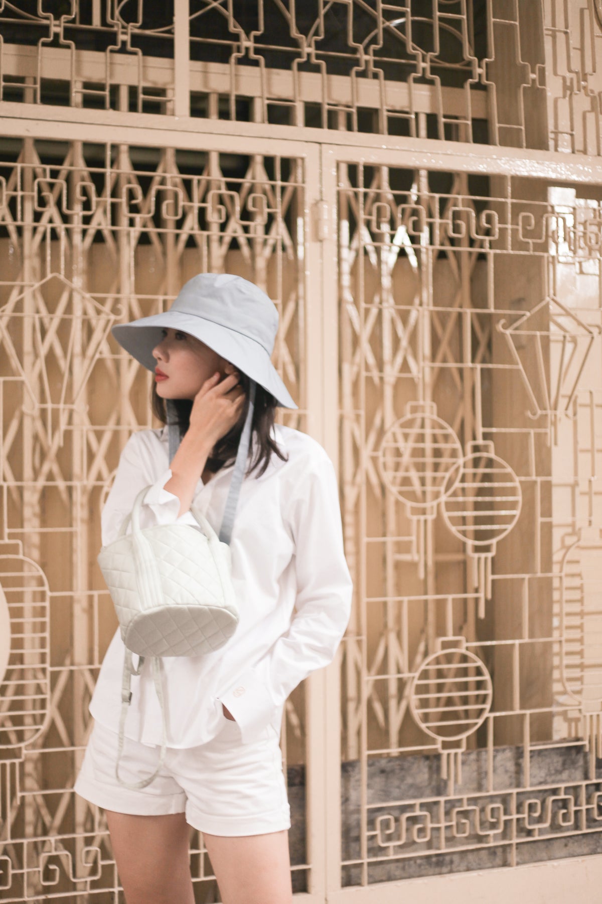 Chapeau Lu en tissu à bord volant