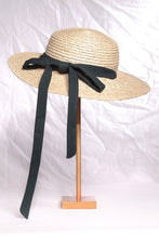 Load image into Gallery viewer, Aimée raffia straw hat Chanel vintage Rain Forest