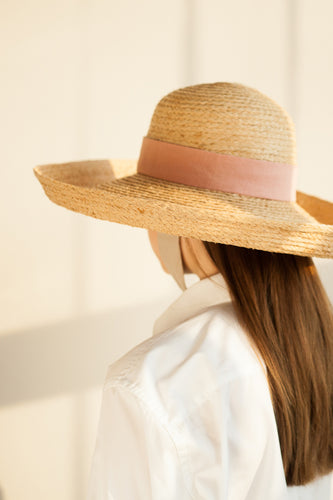 Angie wide brim raffia hat with round crown and long laces