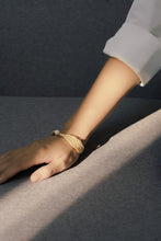 Charger l&#39;image dans la visionneuse de galerie, Reflective Pace - Resort 2020, Eco luxury, Jewellery, Cerutia bracelet