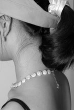 Load image into Gallery viewer, Frances flat pearl choker