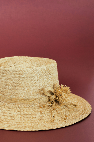 Gardenia raffia hat with flat crown and handmade floral pattern