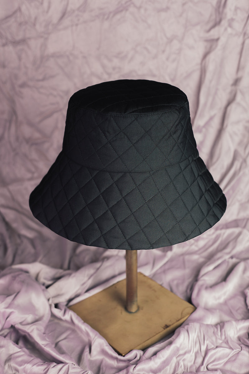Nón bucket lụa Losange chần quả trám thủ công