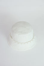 Charger l&#39;image dans la visionneuse de galerie, Mirae white wool tulip hat with pearls