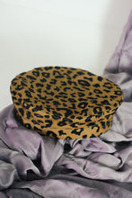 Load image into Gallery viewer, Leopard beret in cotton and layered mesh
