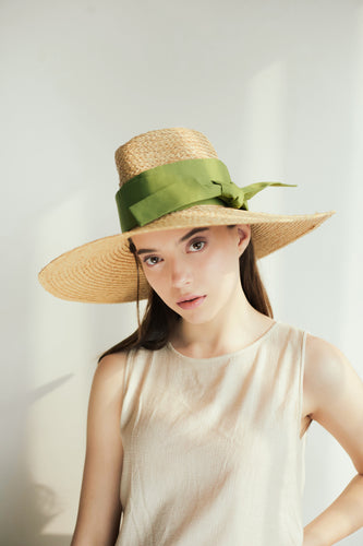 Lilou raffia fedora hat with bow tie in Grass