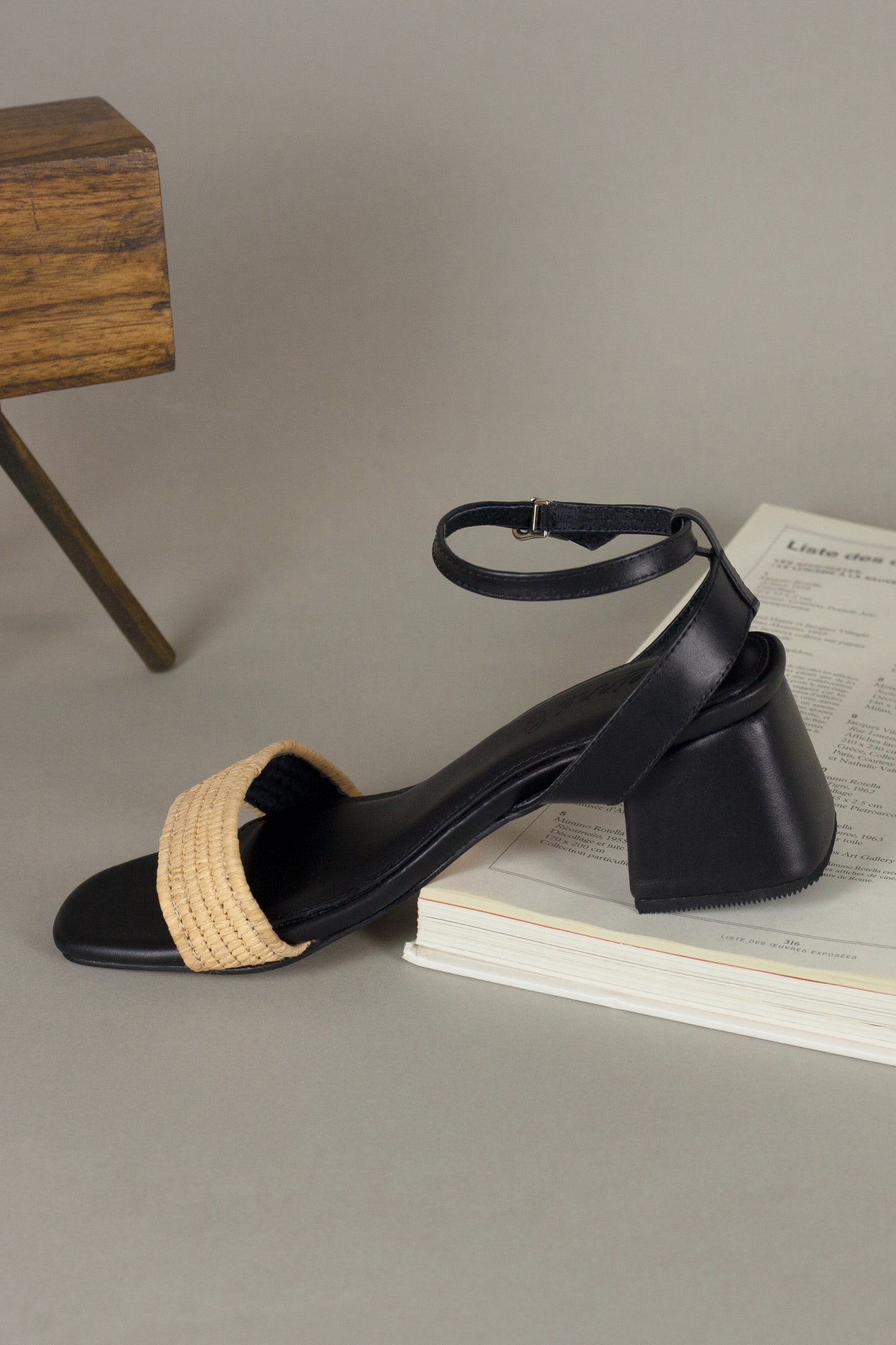 Reflective Pace - Resort 2020, Eco luxury, Raffia,Carolyn heels