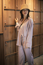 Charger l&#39;image dans la visionneuse de galerie, Lior silk kimono jacket
