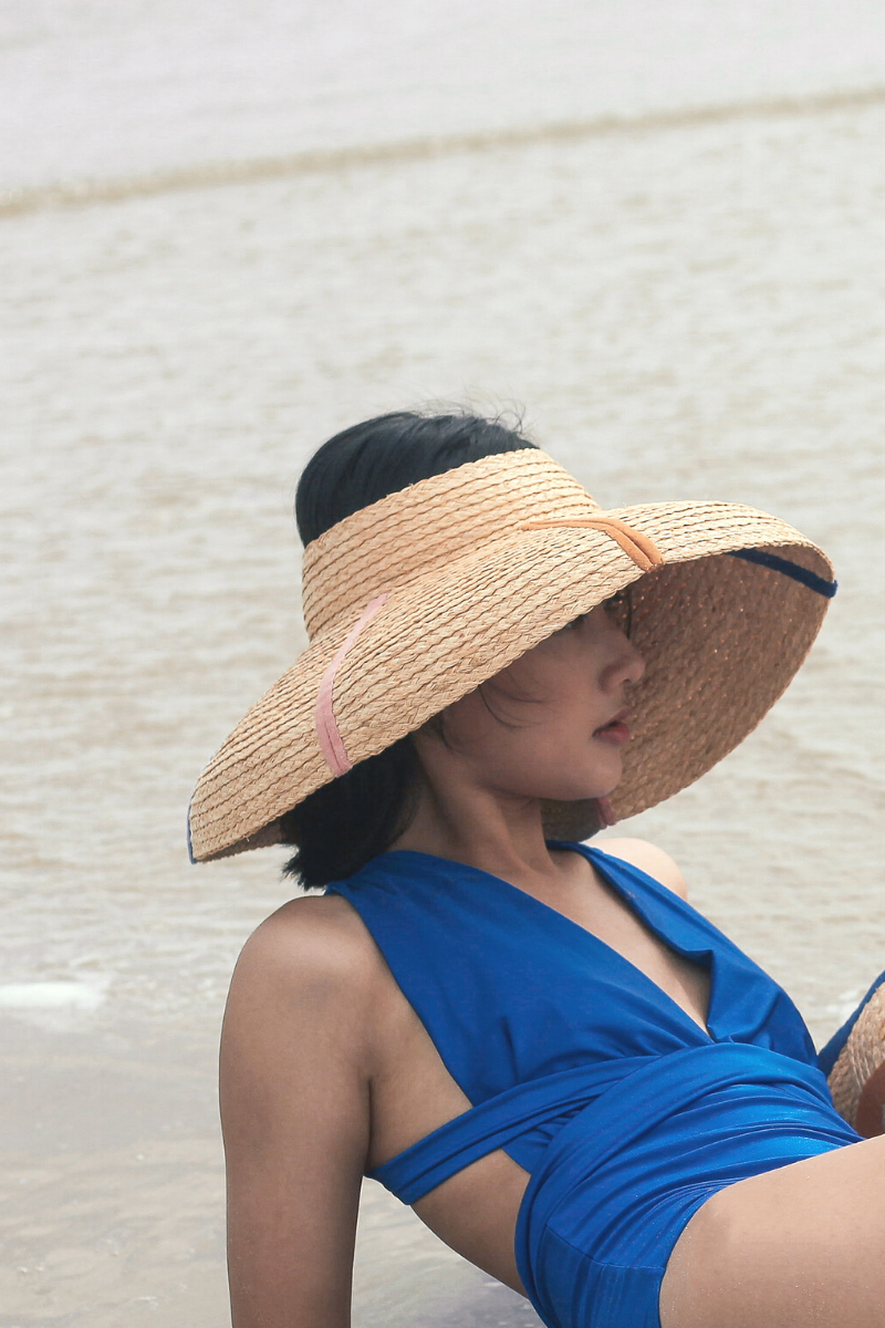 Rainbow raffia straw crownless hat with downturn brim 