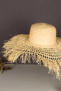 Soleil raffia sun hat with spontaneous weaving brim