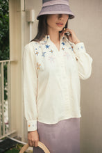 Load image into Gallery viewer, Charlotte star-embroidered gathered shirt