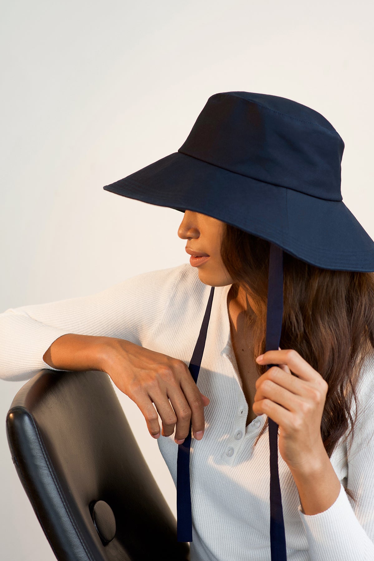 Lu cotton hat with downturn brim and elongated ties